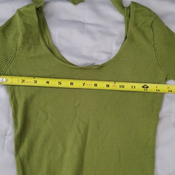 Le Château Bell Sleeve tie neck sash Knit Ribbed Top- Grass Green- XXS - Picture 9 of 16